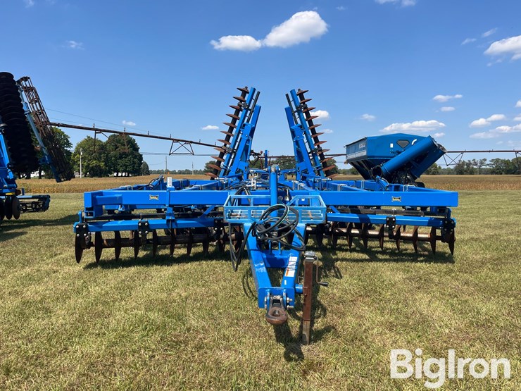 2011-landoll-2211-15-image-2