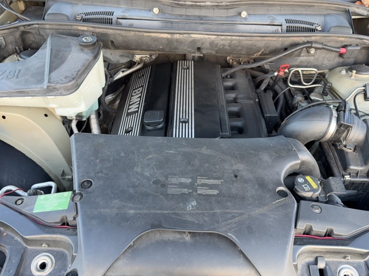 2001-bmw-x5-image-18