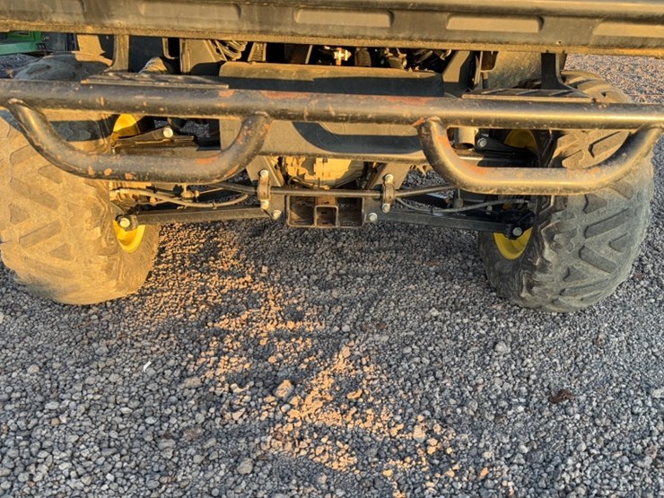 john-deere-gator-image-12