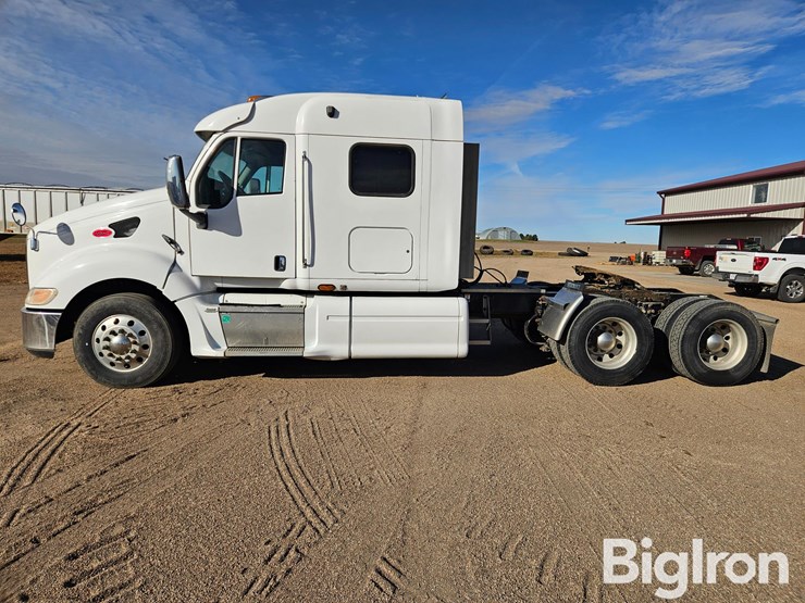 2007-peterbilt-387-image-8