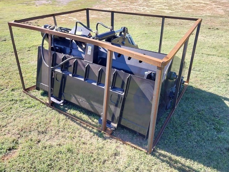 new-topcat-s/s-qa-hyd-landscape-rake-image-3