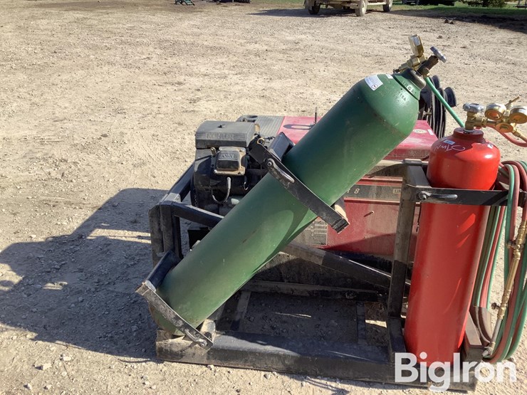 welding/fence-building-skid-image-11