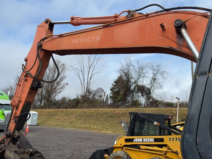 hitachi-ex120-2-image-17