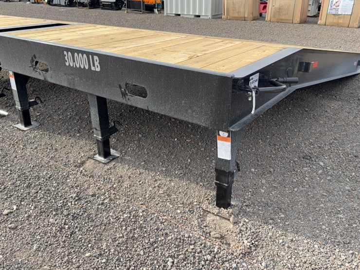 #2064-•-20'-x-101"-loading-ramp-image-1