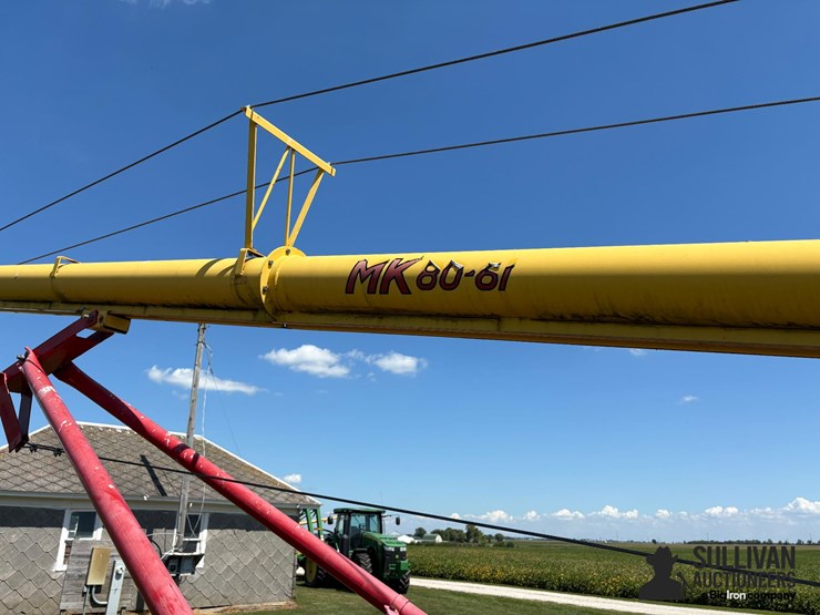 westfield-mk80-61-8"x61'-swing-away-auger-image-18