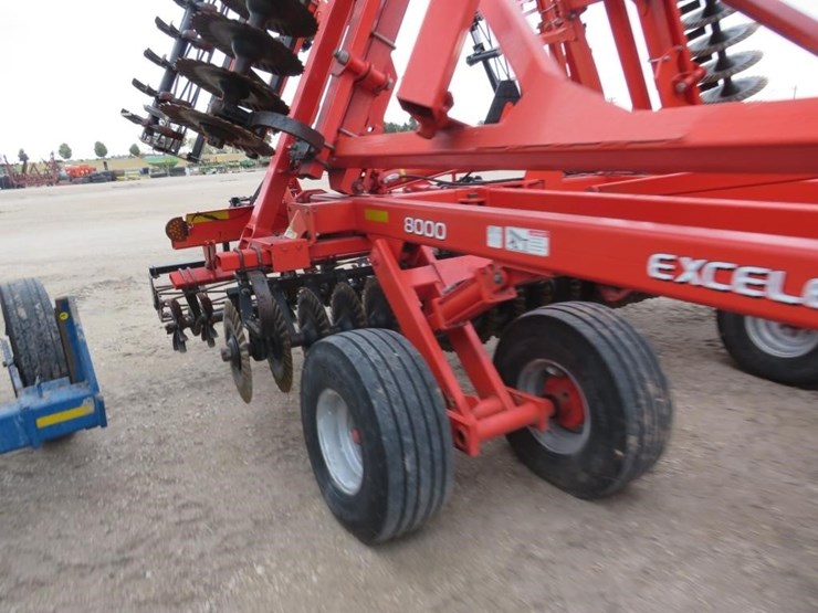 2012-kuhn-krause-8000-30-image-4