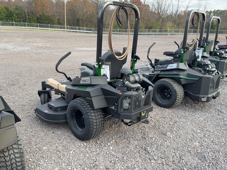 #3077-•-yakta-yxr-320-zero-turn-lawn-mower-image-10