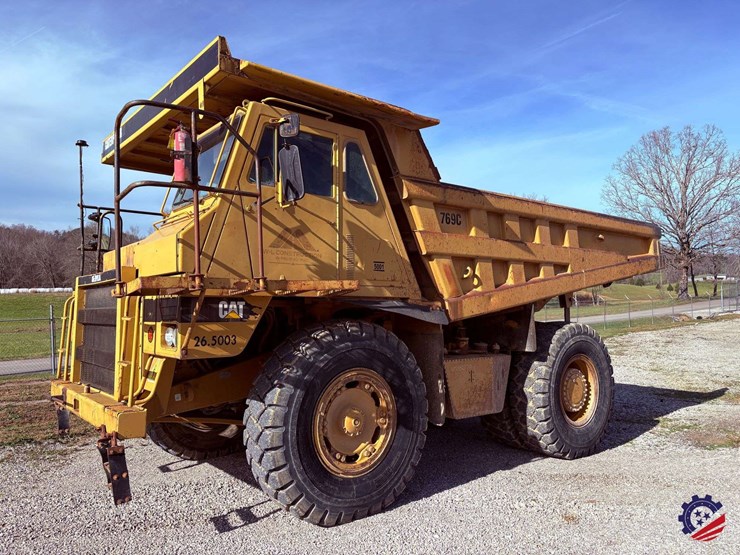 1990-caterpillar-769c-image-1