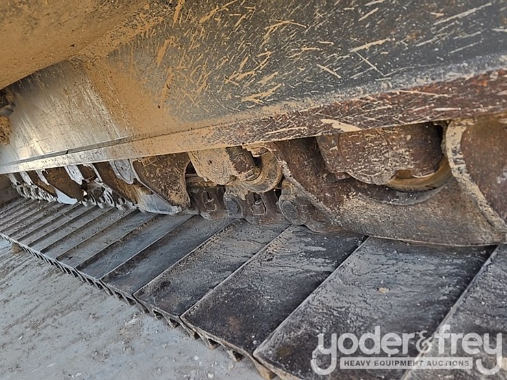 2022-komatsu-pc490-lc-11-image-35