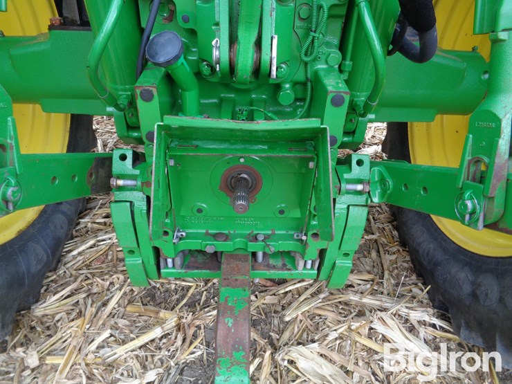 2018-john-deere-6155m-image-11