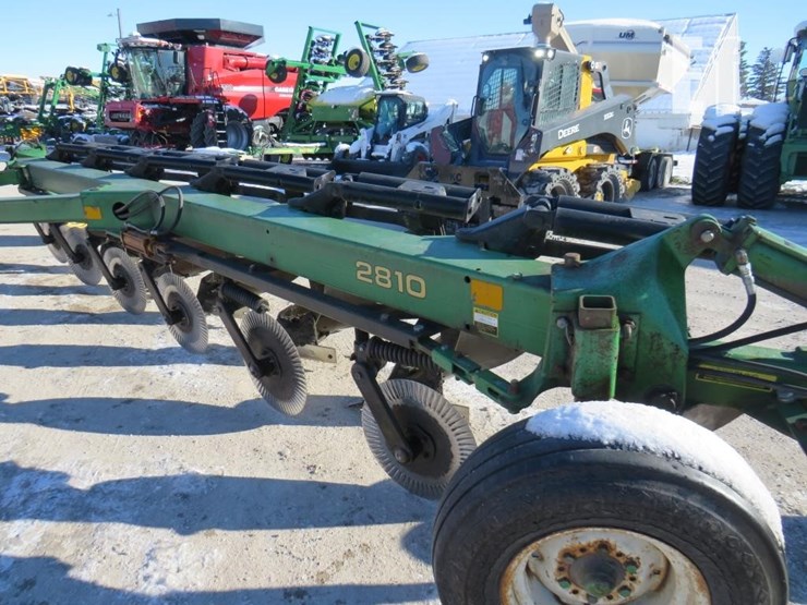 john-deere-2810-image-9