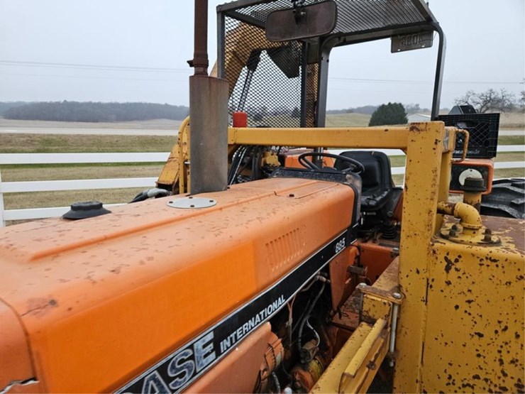 case-ih-885-image-11