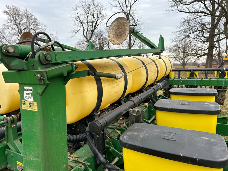 john-deere-7200-image-13