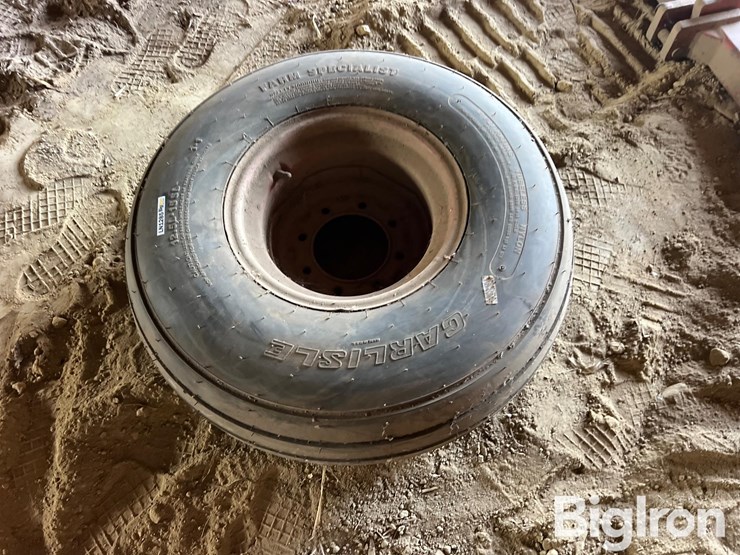 implement-12.5l-15sl-tire-&-rim-image-2