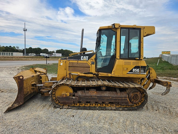 2002-caterpillar-d5g-xl-image-5