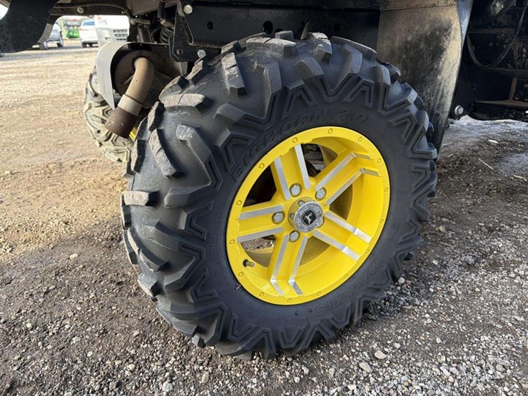 john-deere-gator-image-9