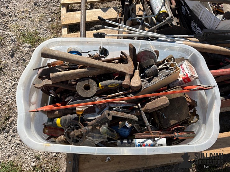 misc-pallet-of-hand-tools-image-8
