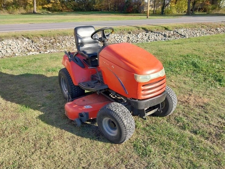 simpliity-legacy-lawn-tractor-60"-image-3