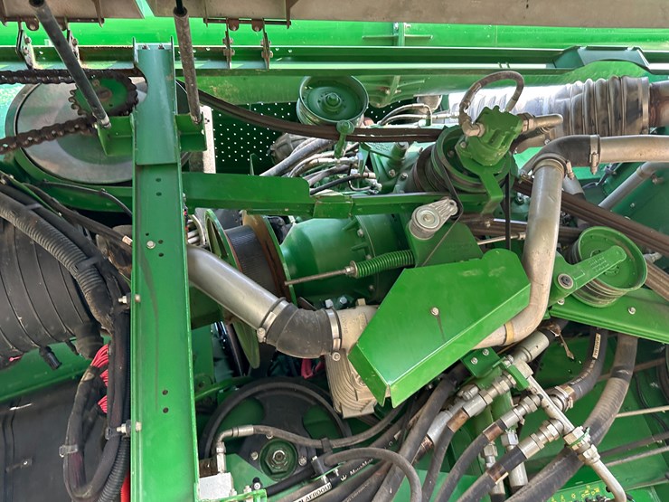 2015-john-deere-s680-image-47