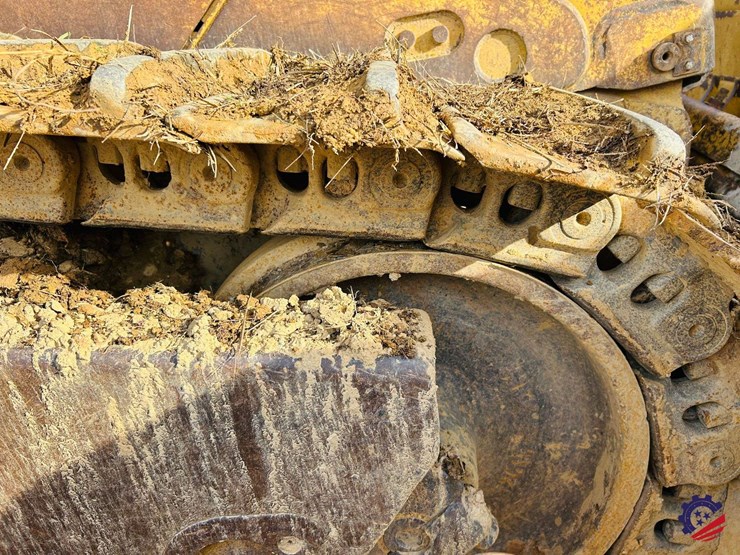 2005-caterpillar-d8t-image-54
