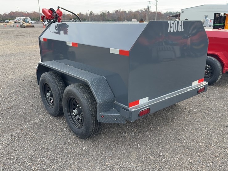 #2034-•-towable-750-gallon-fuel-tank-image-5