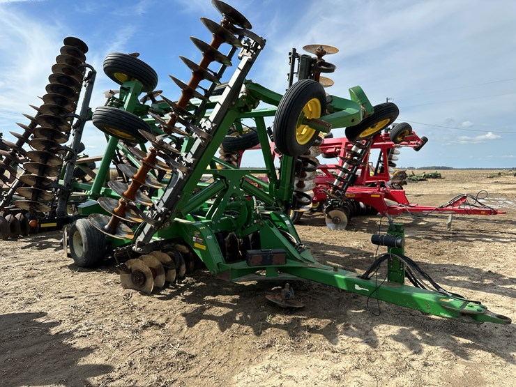 john-deere-2623-image-2