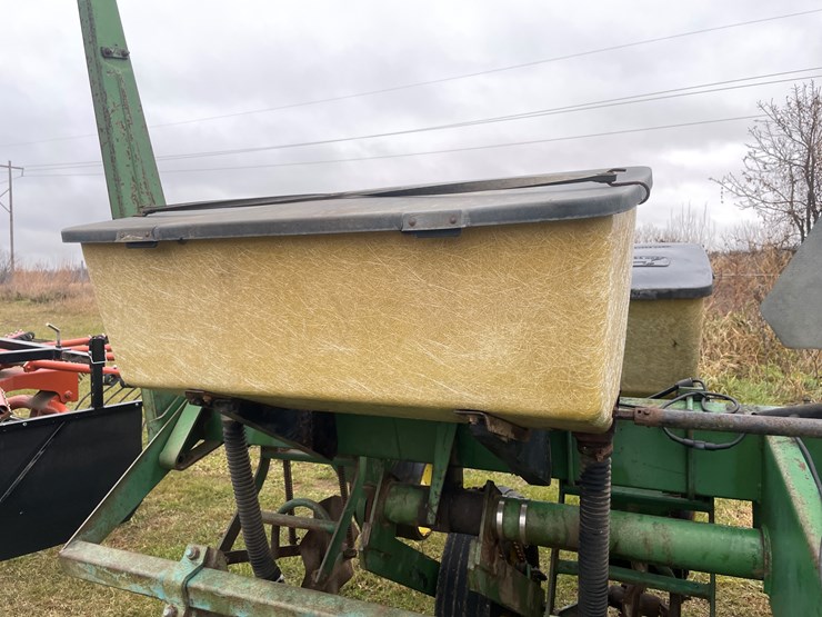 john-deere-7000-image-19