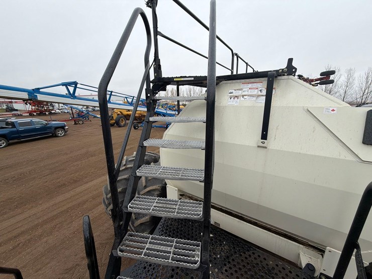 2016-bourgault-3320-66-image-58