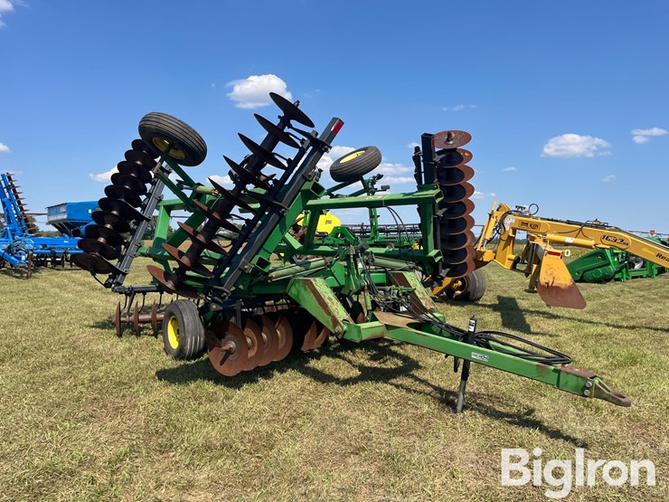 john-deere-630-image-3