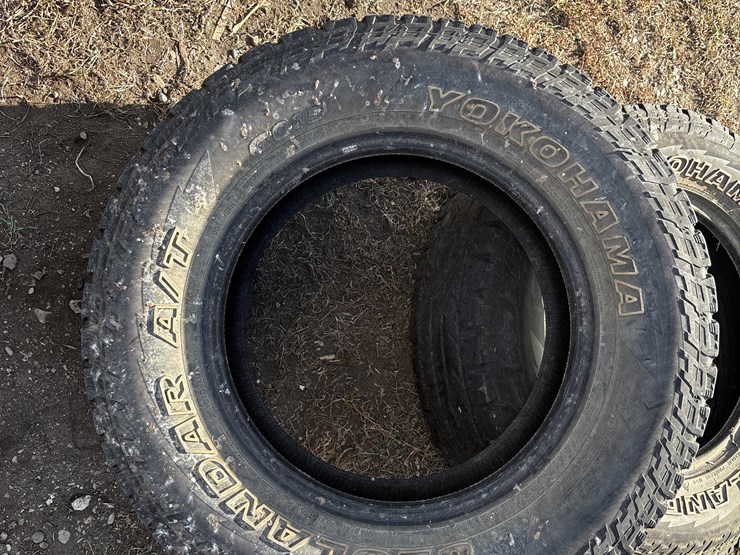 yokohama-lt275/70r18-tires-image-14