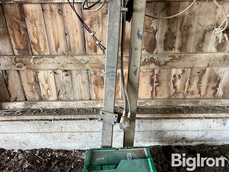 new-holland-98c-image-18