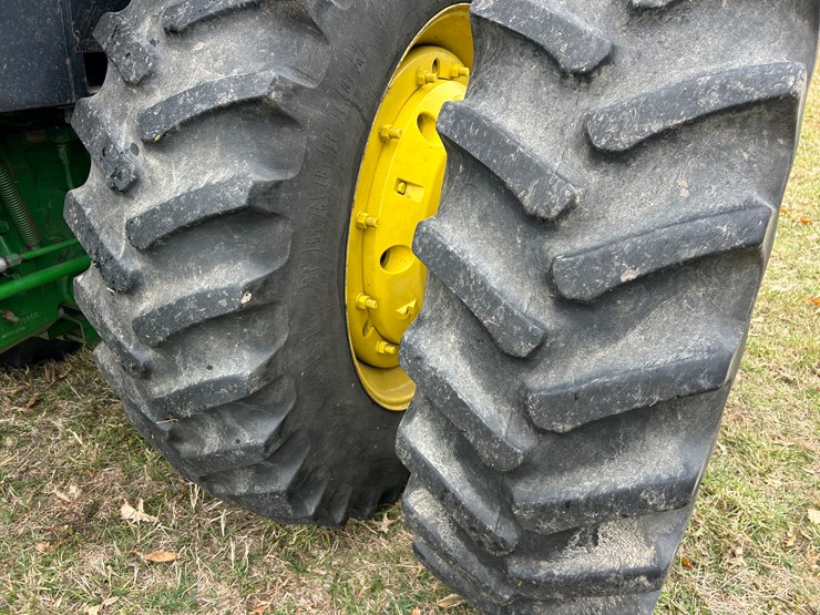 john-deere-4755-image-21