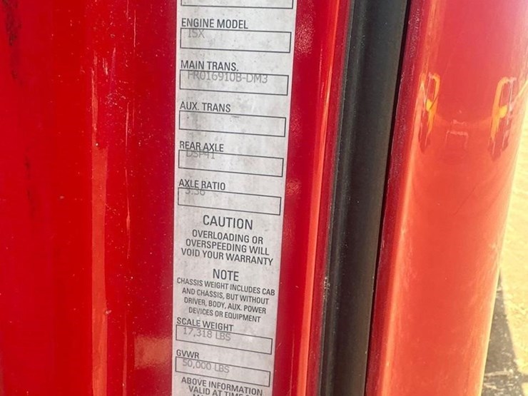 2010-peterbilt-387-image-13