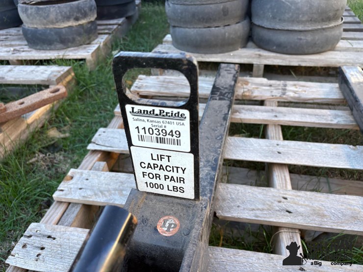 land-pride-pf10-31.5"-bucket-forks-image-12
