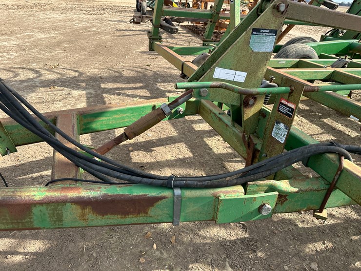 john-deere-38-image-35