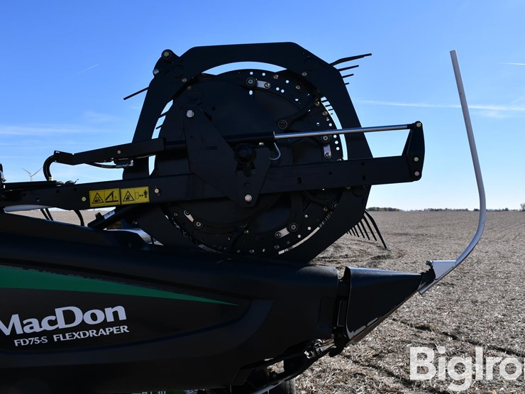 2013-mac-don-fd75-image-16