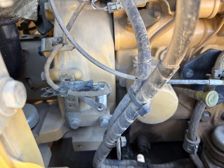 2022-caterpillar-302.7cr-image-49