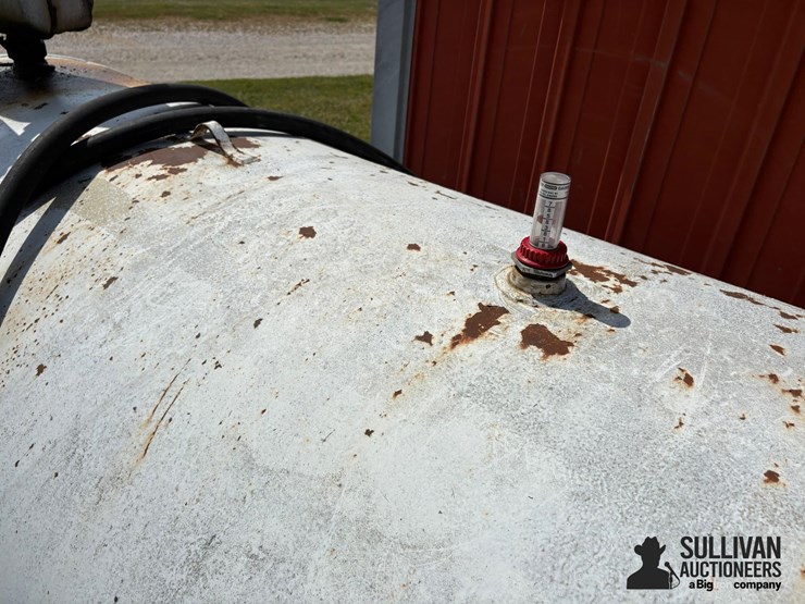 1,000-gal-fuel-tank-w/electric-pump-image-11