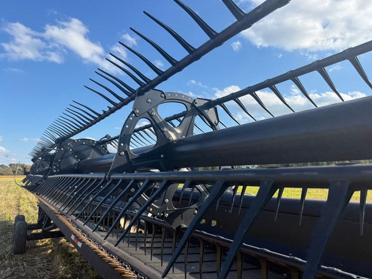 2014-macdon-40-foot-flex-draper-head----header-cart-not-included-image-62