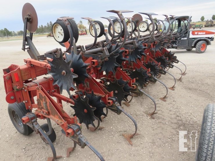 international-183-image-5