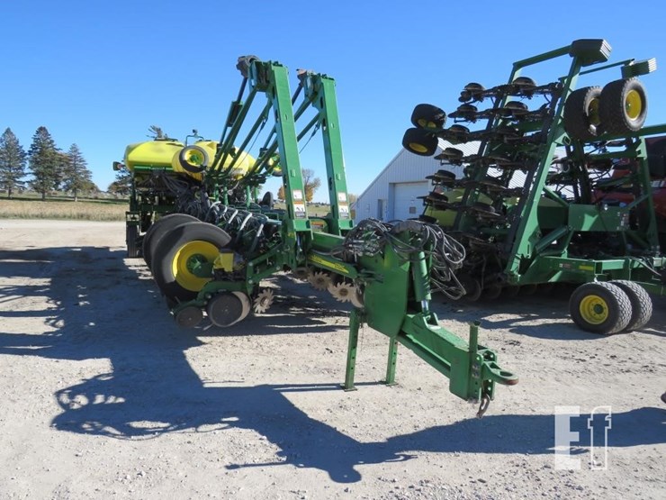 2012-john-deere-1770nt-image-2