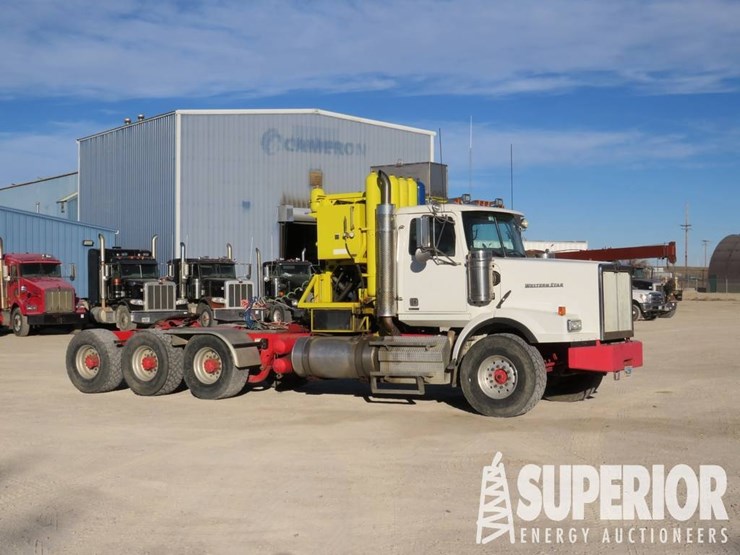 (x)-(5-64)-2013-western-star-w4900-3-axle-wet-kit...-image-2