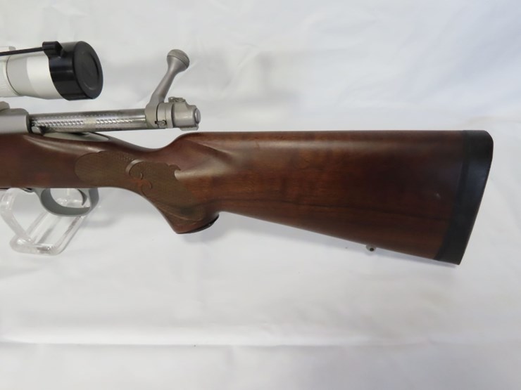 winchester-model-70-classic-stainless-sa-.270win-bolt-action-rifle-image-10