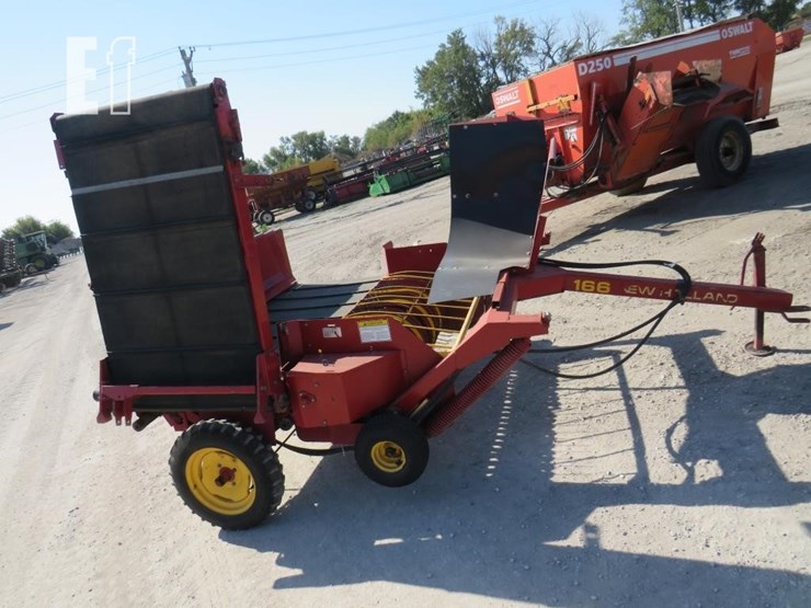 new-holland-166-image-2