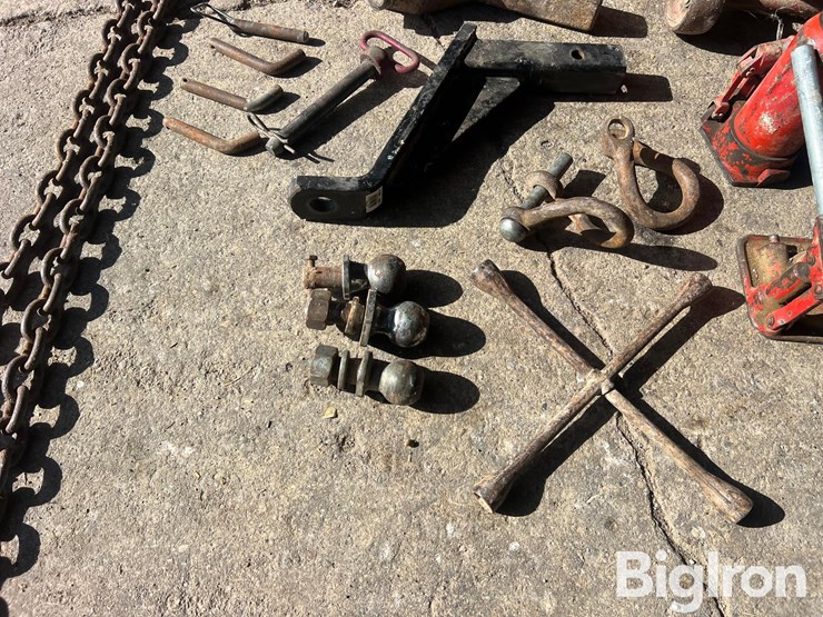 hitches,-chain-&-jacks-image-3