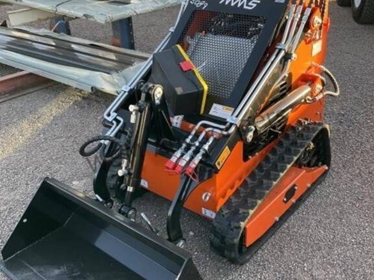 2025-mms-36c-stand-up-skid-steer-image-2