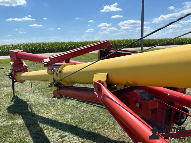 westfield-mk80-61-8"x61'-swing-away-auger-image-18