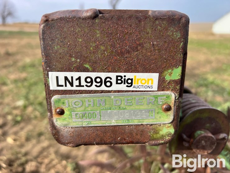 john-deere-400-image-17