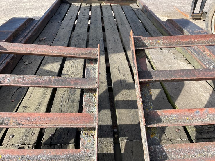 #1468-•-tandem-flatbed-trailer-(no-title)-image-9