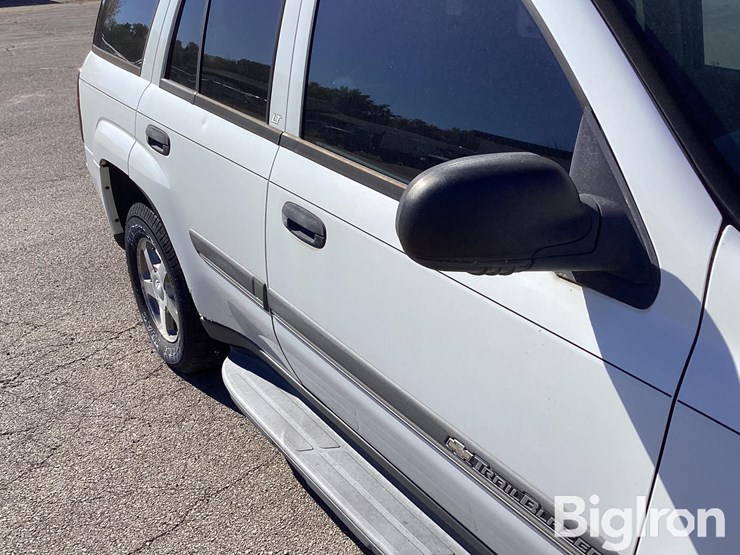 2002-chevrolet-trailblazer-image-17